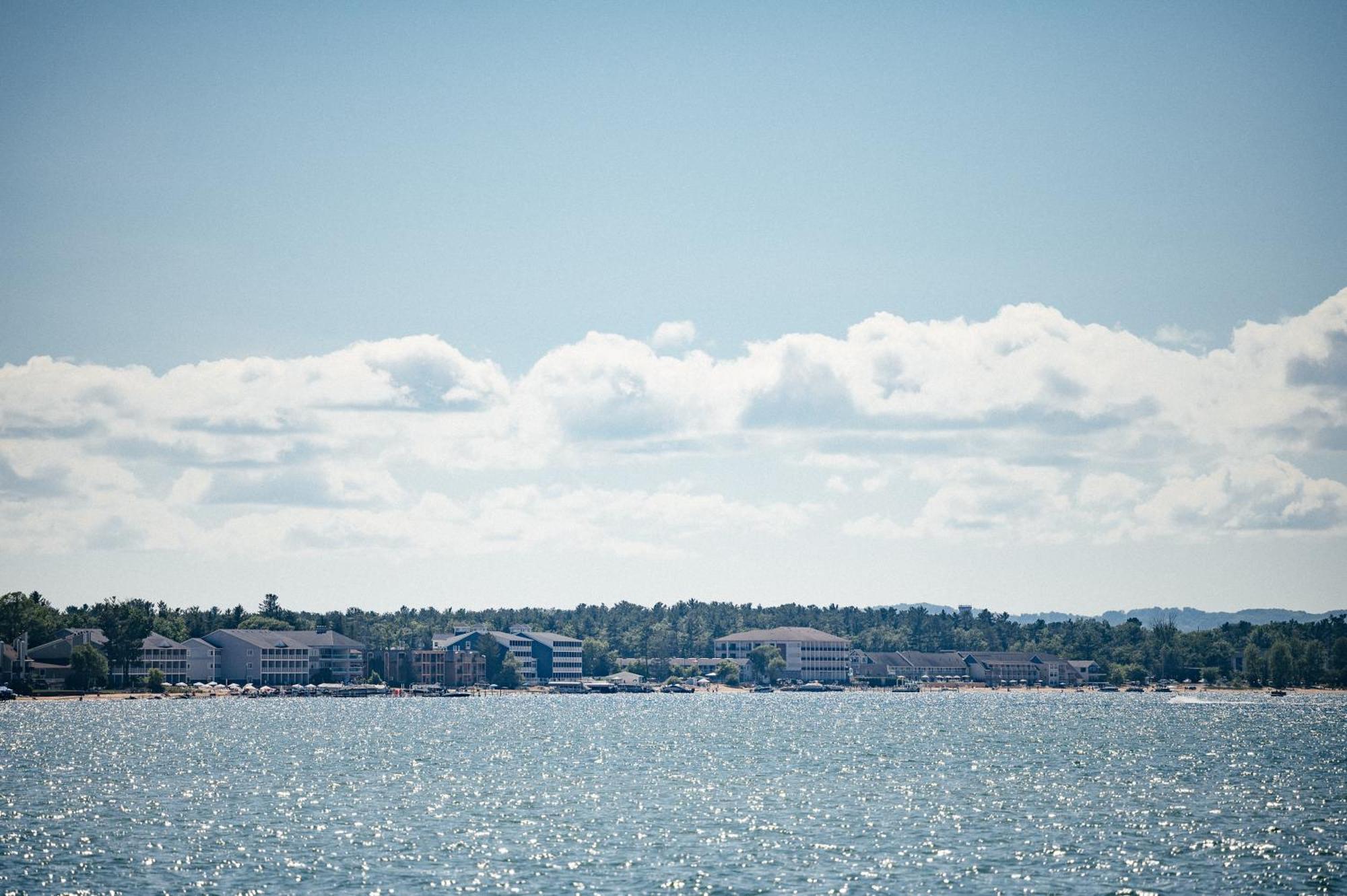 Kasa Gold Coast Inn Traverse City Exteriér fotografie